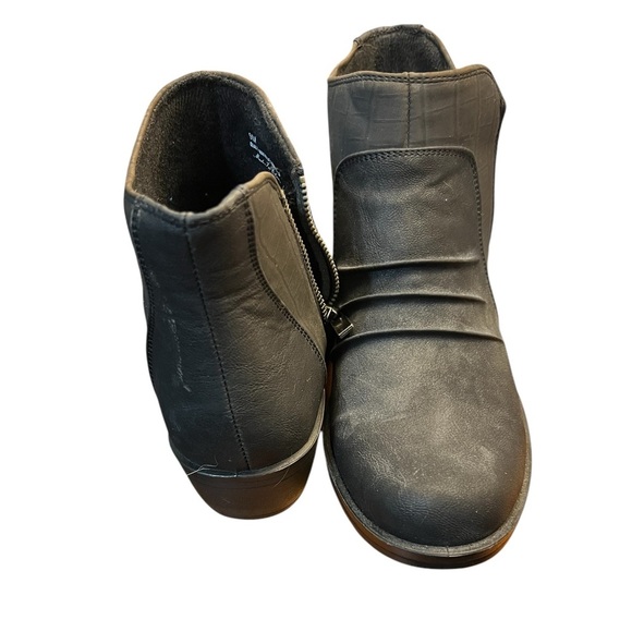 Easy Street Comfort Wave Ankle Boot Womens Size 9 M Brown Side Zip Booties Shoes - Picture 3 of 5